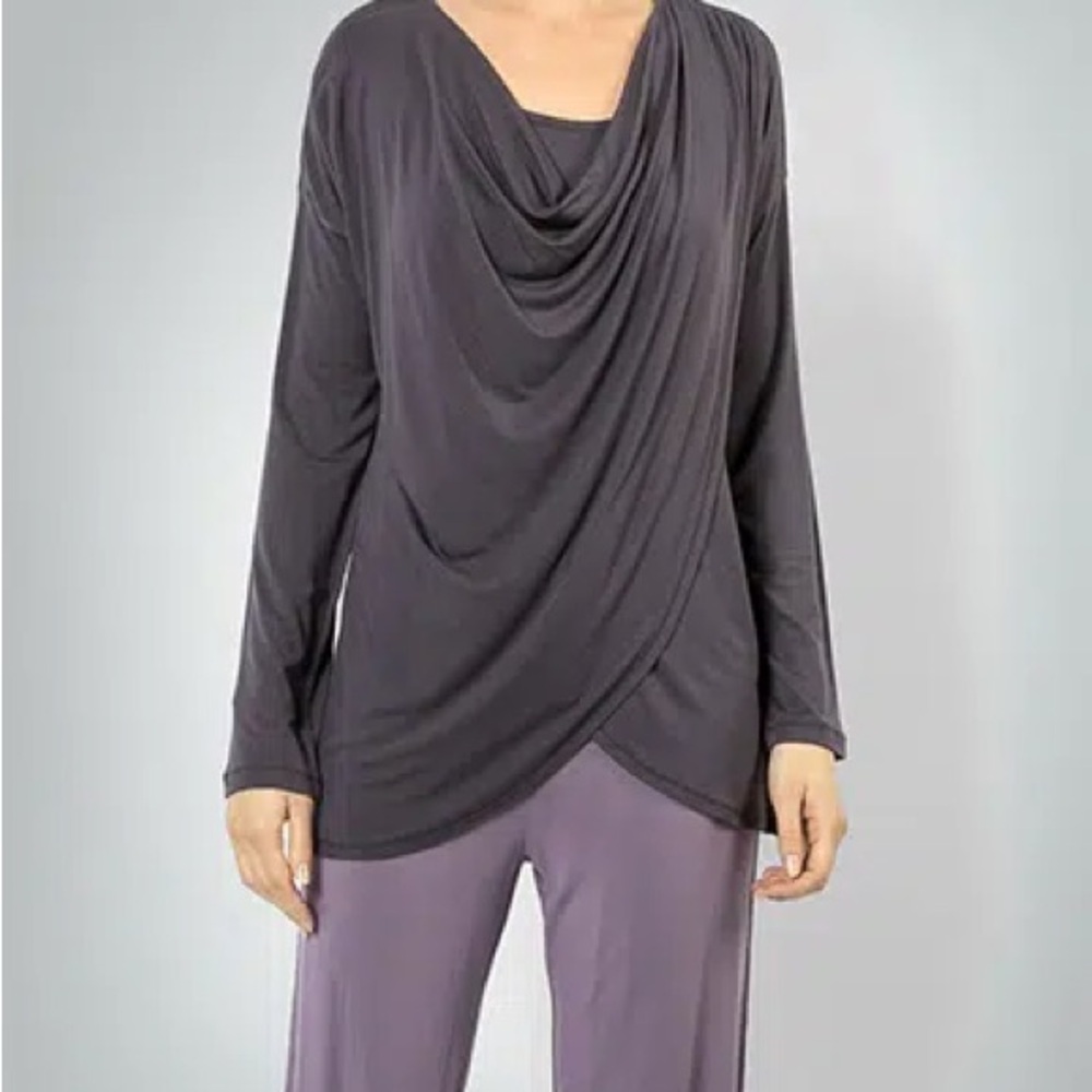 Joan Vass  medium Elegant Gray Drape Top